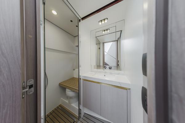 Slide: The Image of Azimut 60 Flybridge 2021 - 54