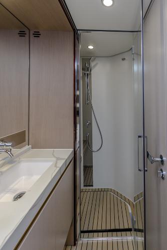 Slide: The Image of Azimut 60 Flybridge 2021 - 60
