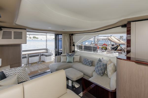 Slide: The Image of Azimut 60 Flybridge 2021 - 70