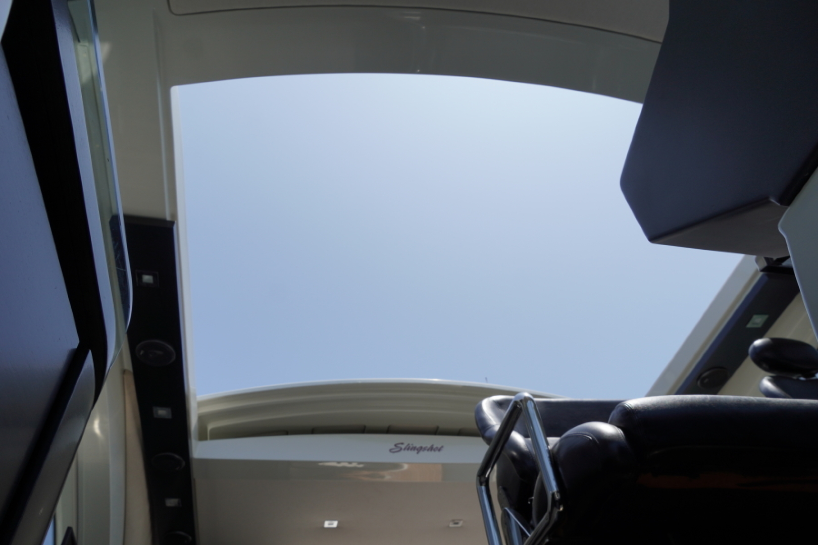 Slide: The Image of Azimut 62S 2007 - 17