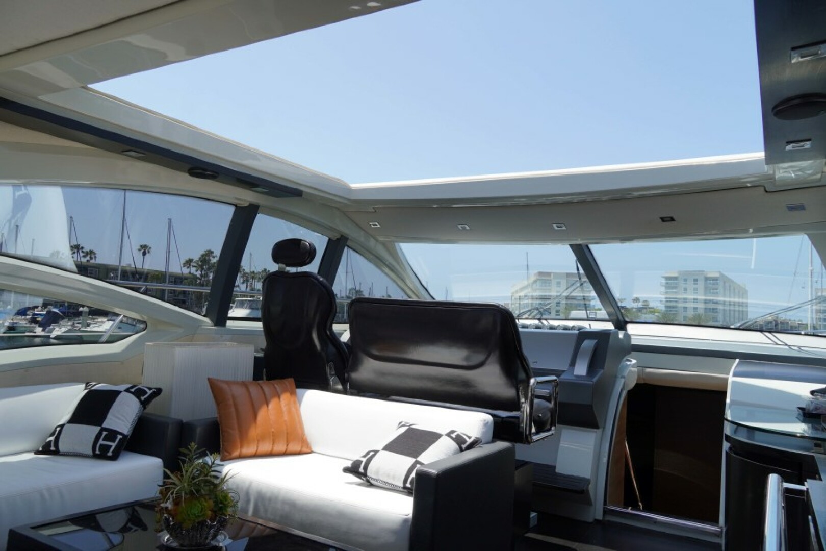 Slide: The Image of Azimut 62S 2007 - 25