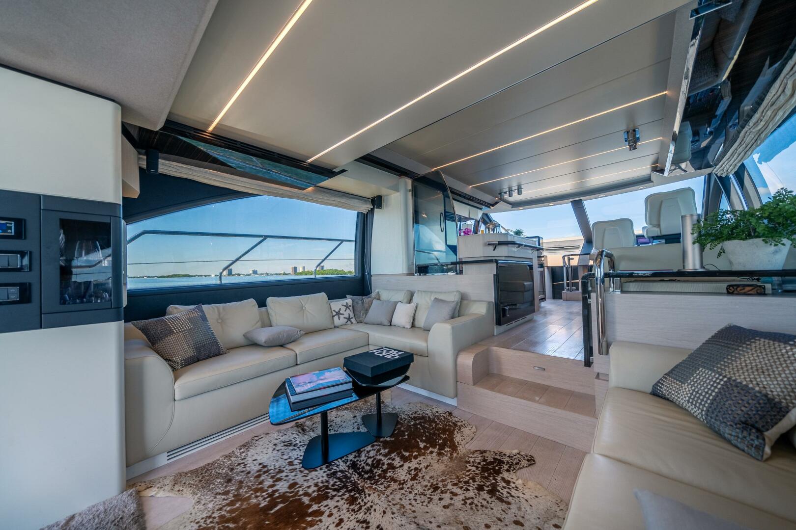Slide: The Image of Azimut 66 Fly 2018 - 4724330