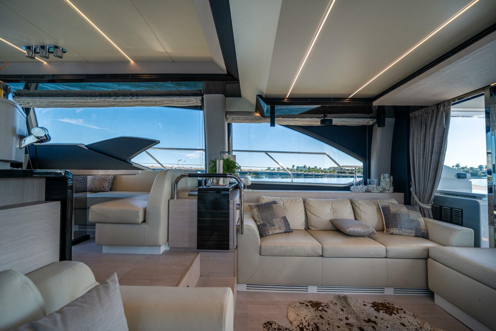 Slide: The Image of Azimut 66 Fly 2018 - 4724331