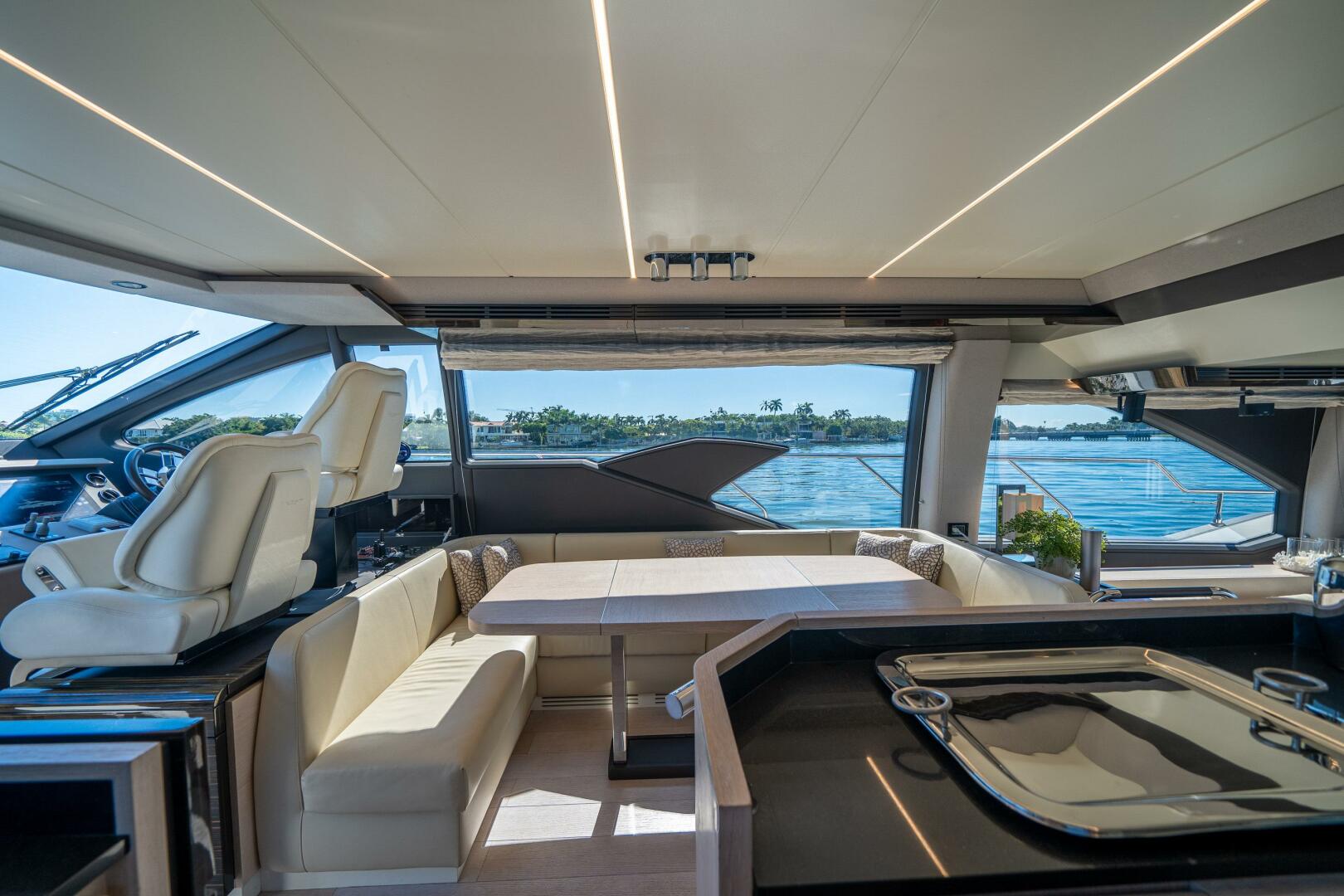 Slide: The Image of Azimut 66 Fly 2018 - 4724339