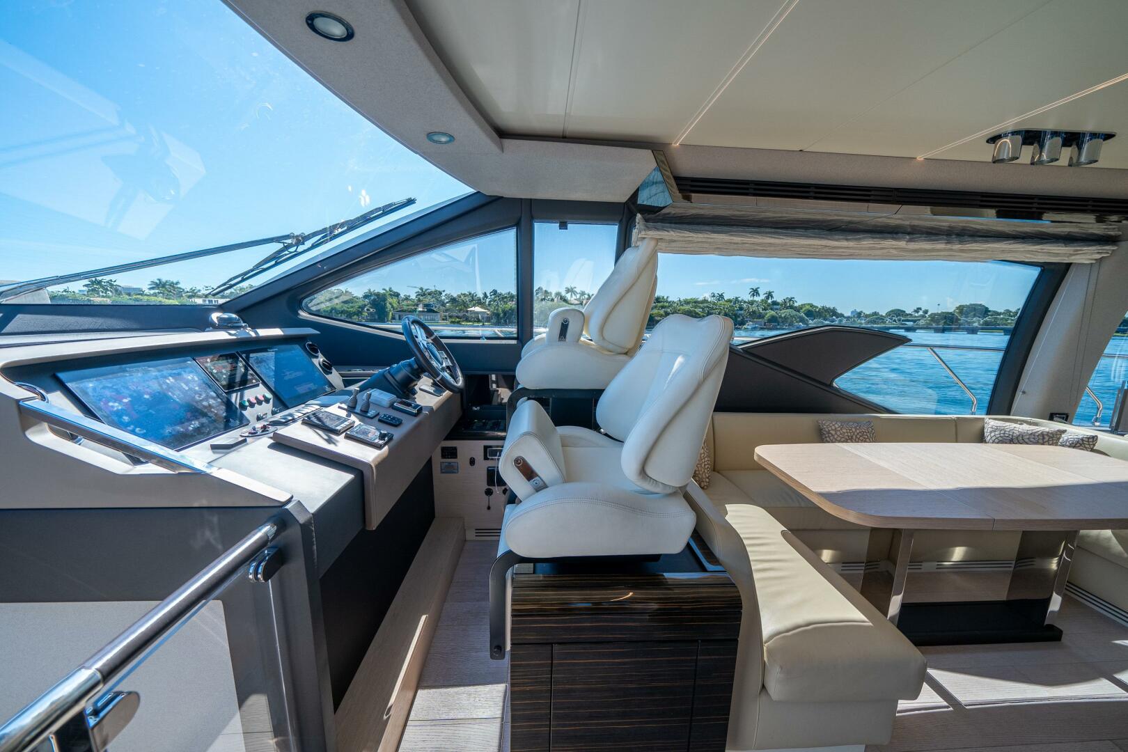 Slide: The Image of Azimut 66 Fly 2018 - 4724341