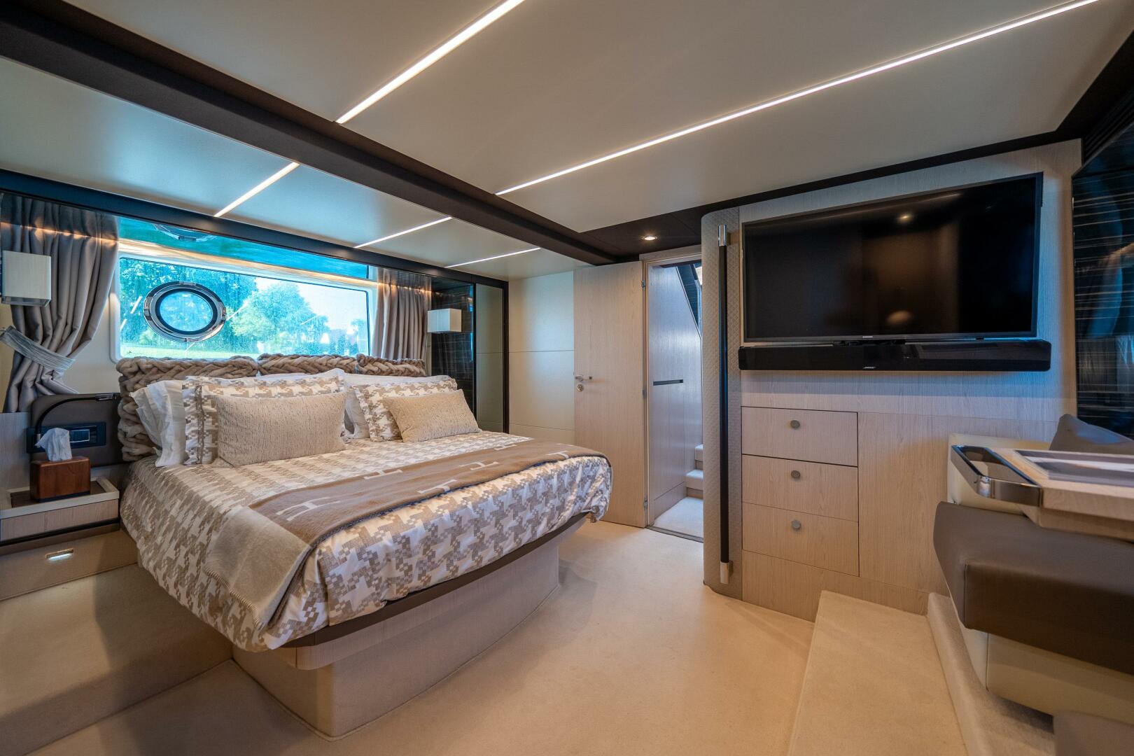 Slide: The Image of Azimut 66 Fly 2018 - 4724346