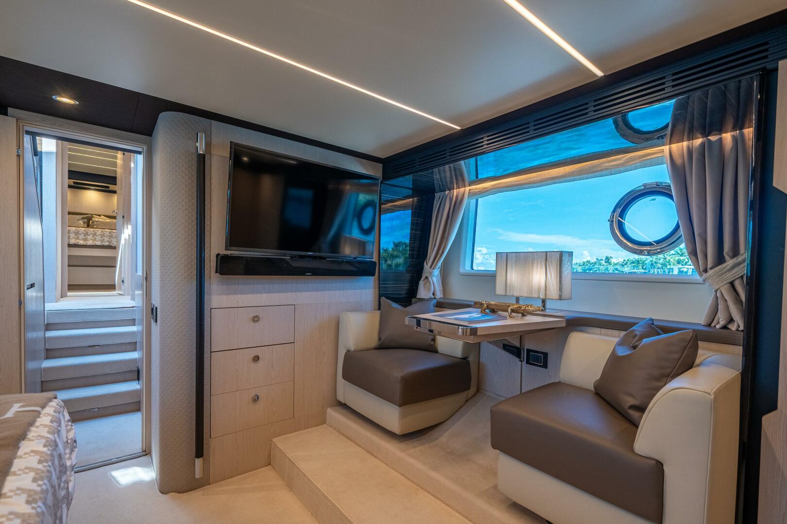 Slide: The Image of Azimut 66 Fly 2018 - 4724350