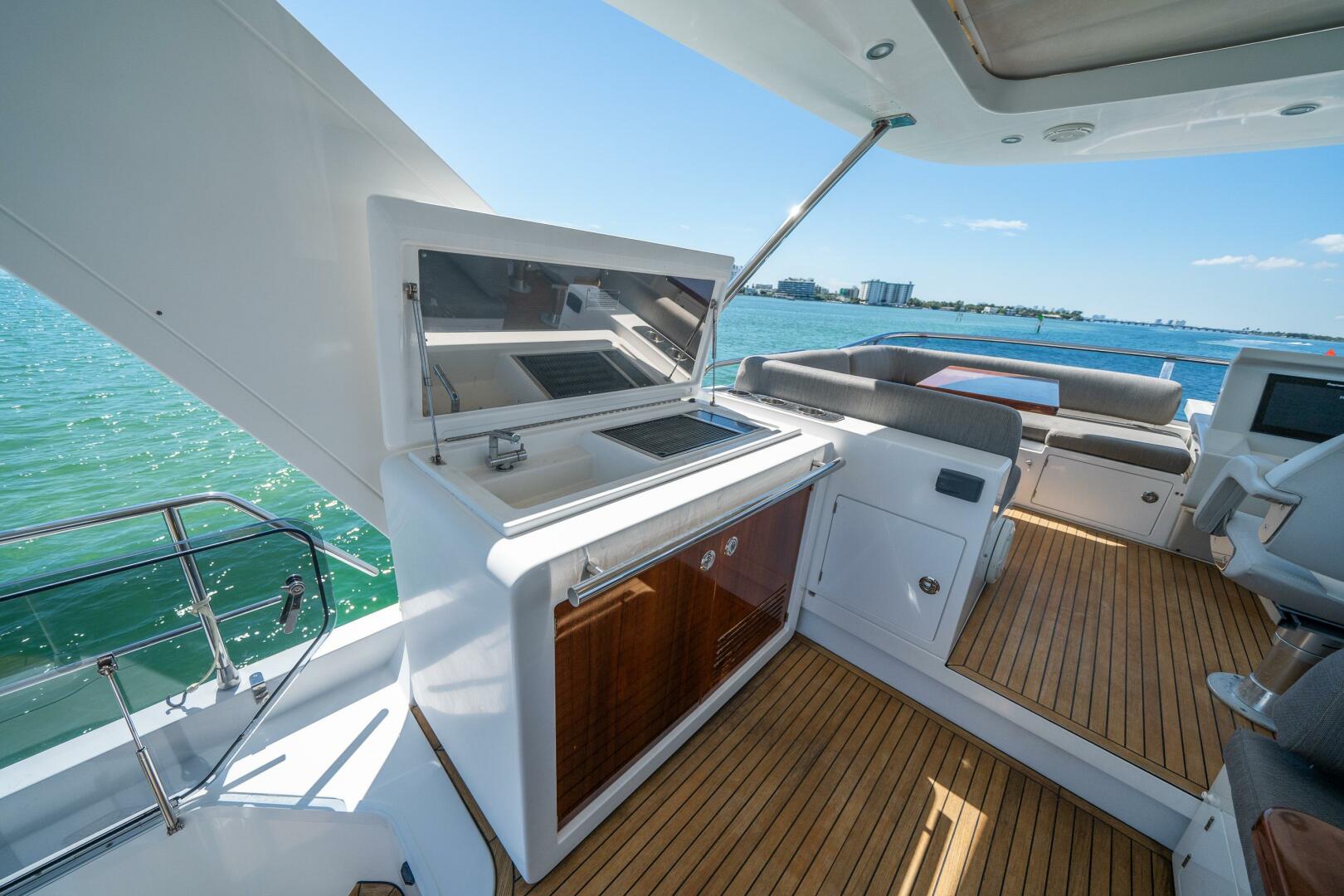 Slide: The Image of Azimut 66 Fly 2018 - 4724363