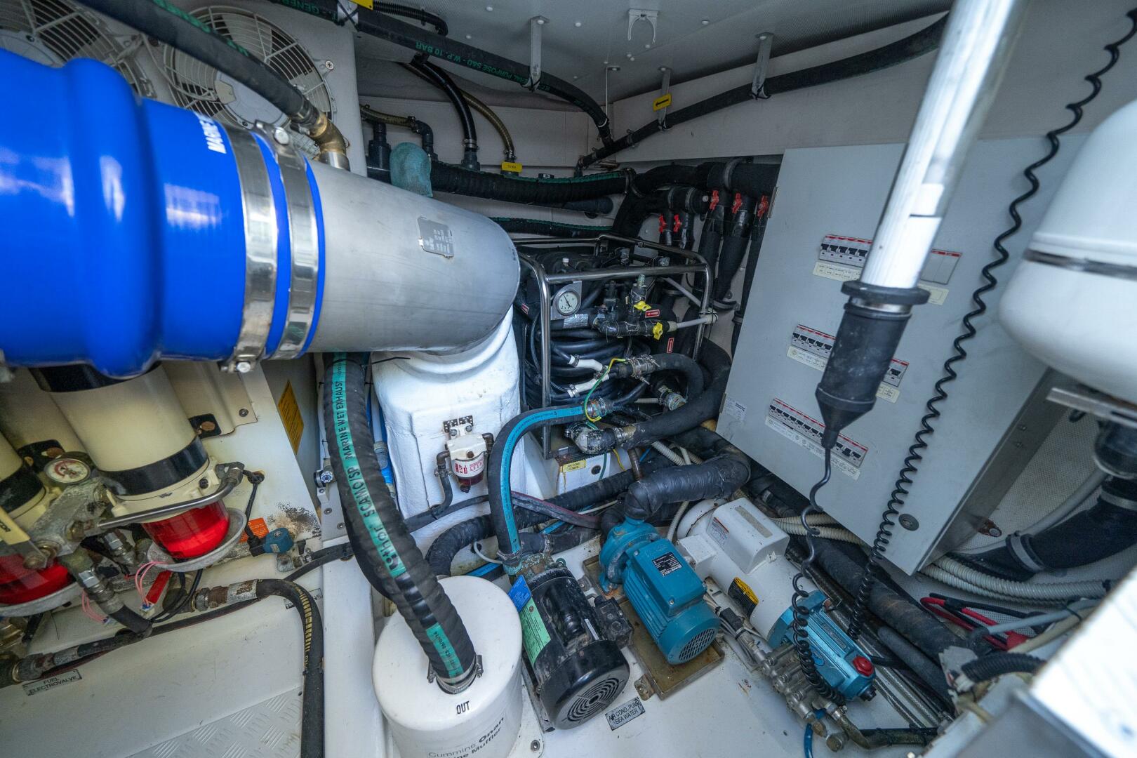 Slide: The Image of Azimut 66 Fly 2018 - 4724375