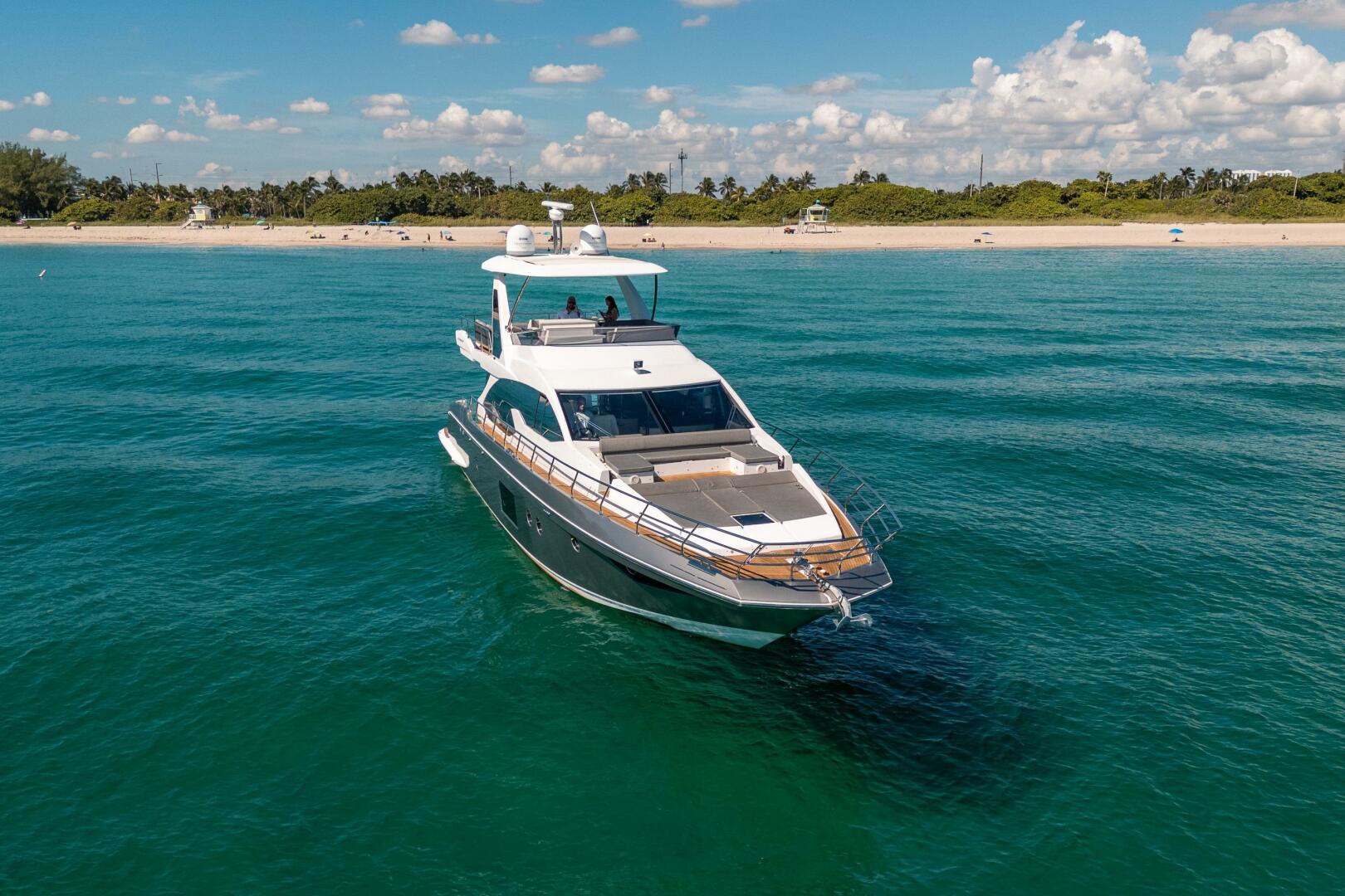 Slide: The Image of Azimut 66 Fly 2018 - 4724314