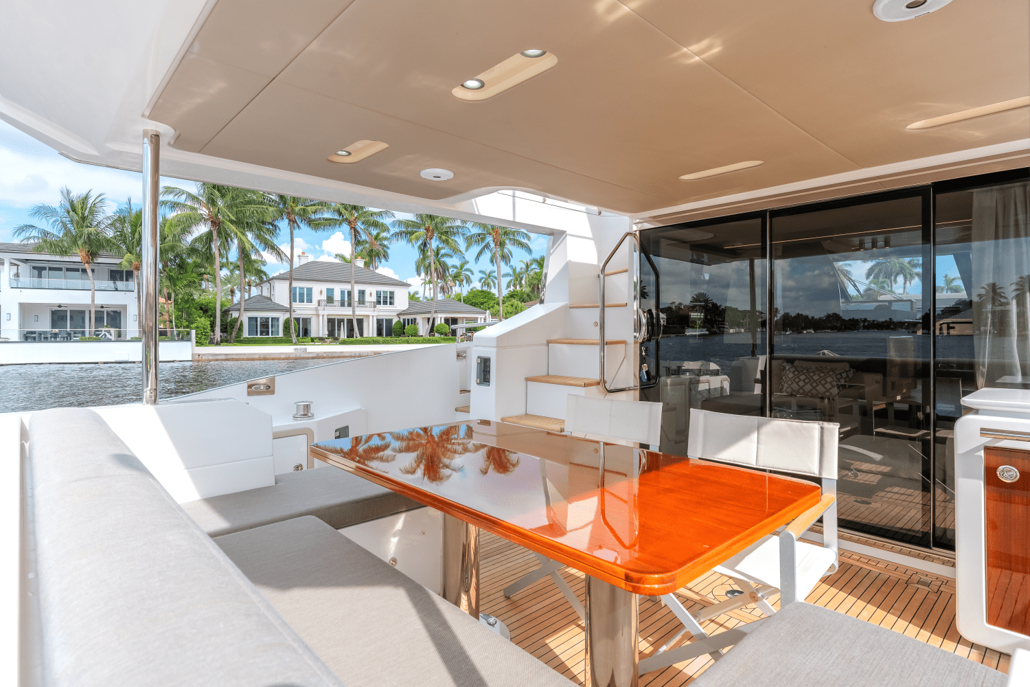 Slide: The Image of Azimut 66 FLY 2019 - 42