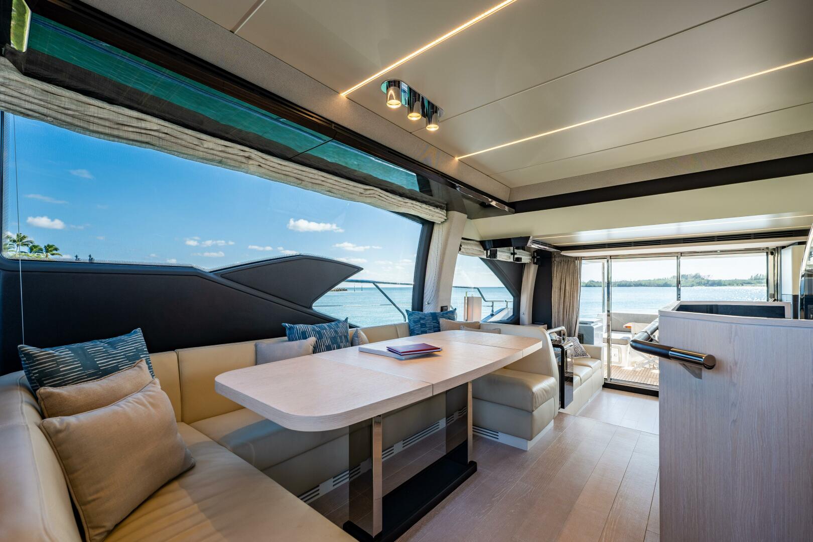 Slide: The Image of Azimut 66 Flybridge 2017 - 5116581