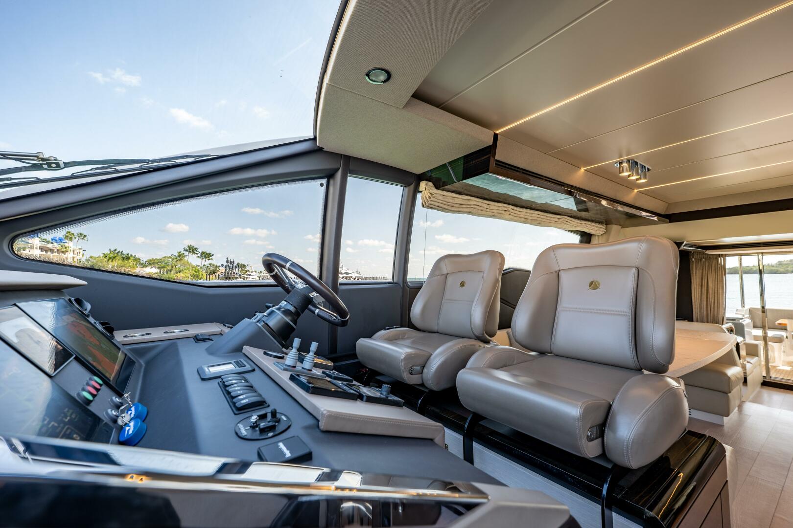 Slide: The Image of Azimut 66 Flybridge 2017 - 5116594