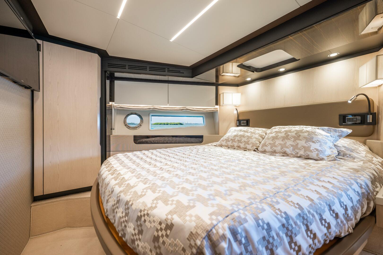 Slide: The Image of Azimut 66 Flybridge 2017 - 5116601