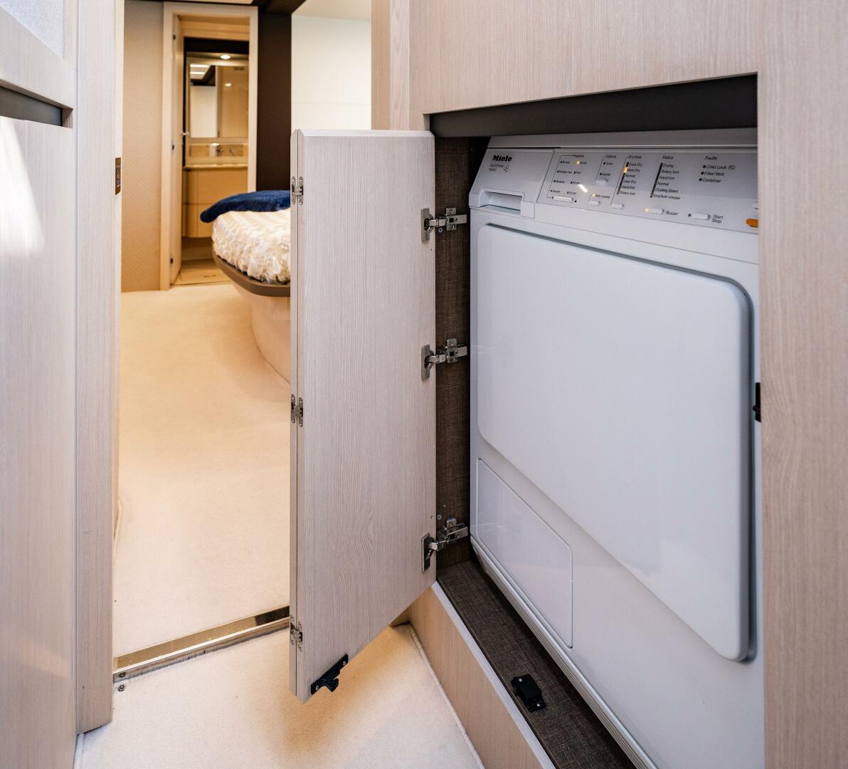 Slide: The Image of Azimut 66 Flybridge 2017 - 5116611