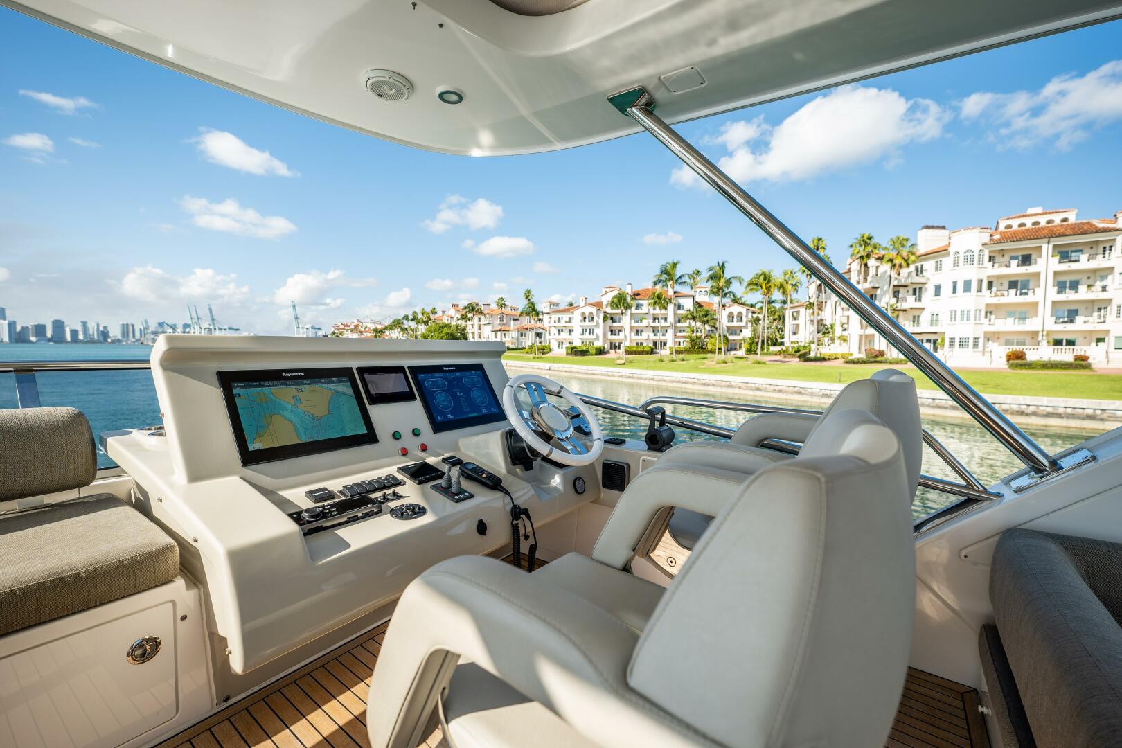 Slide: The Image of Azimut 66 Flybridge 2017 - 5116614