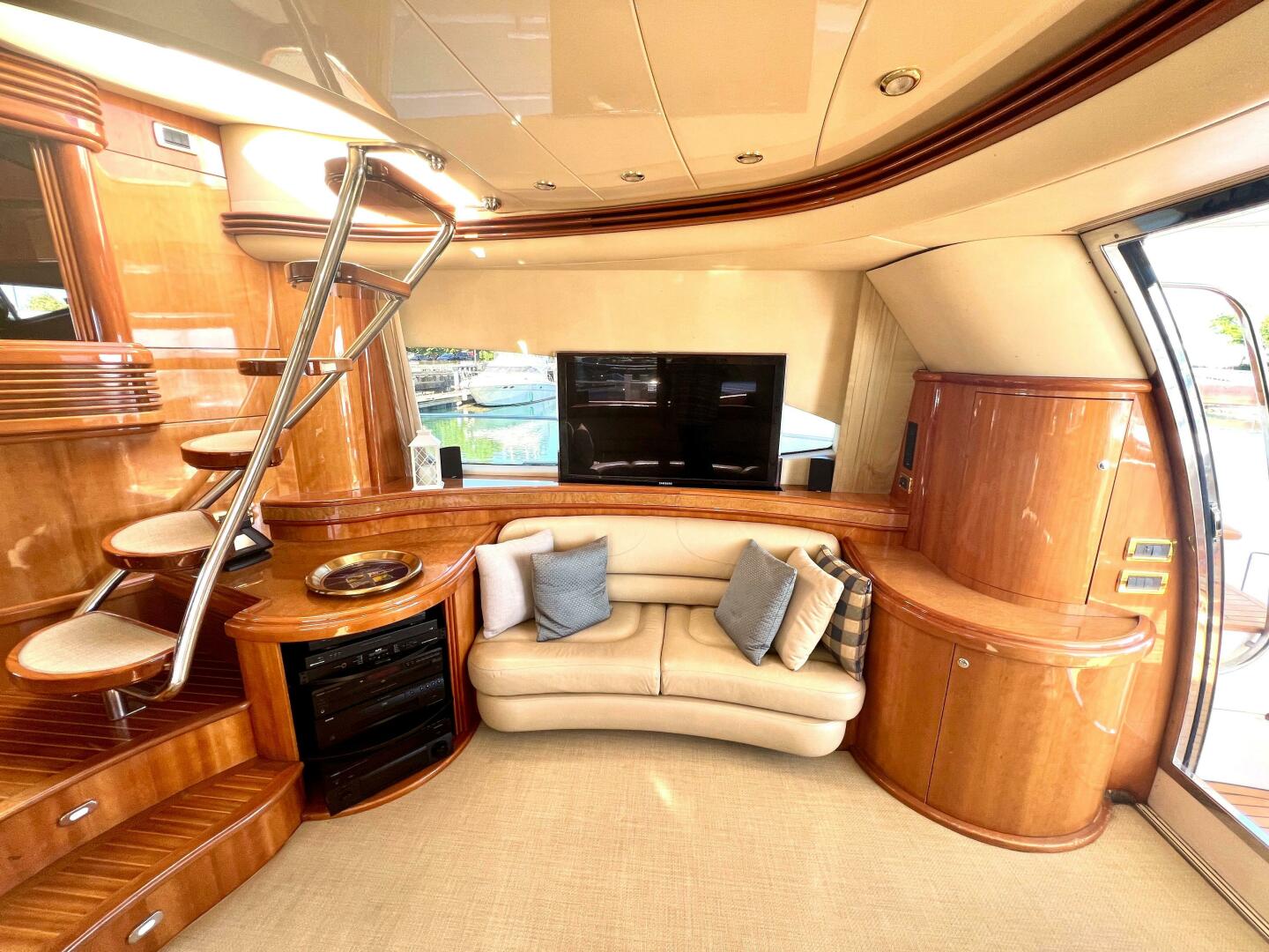 Slide: The Image of Azimut 68 Plus 2002 - 4813162