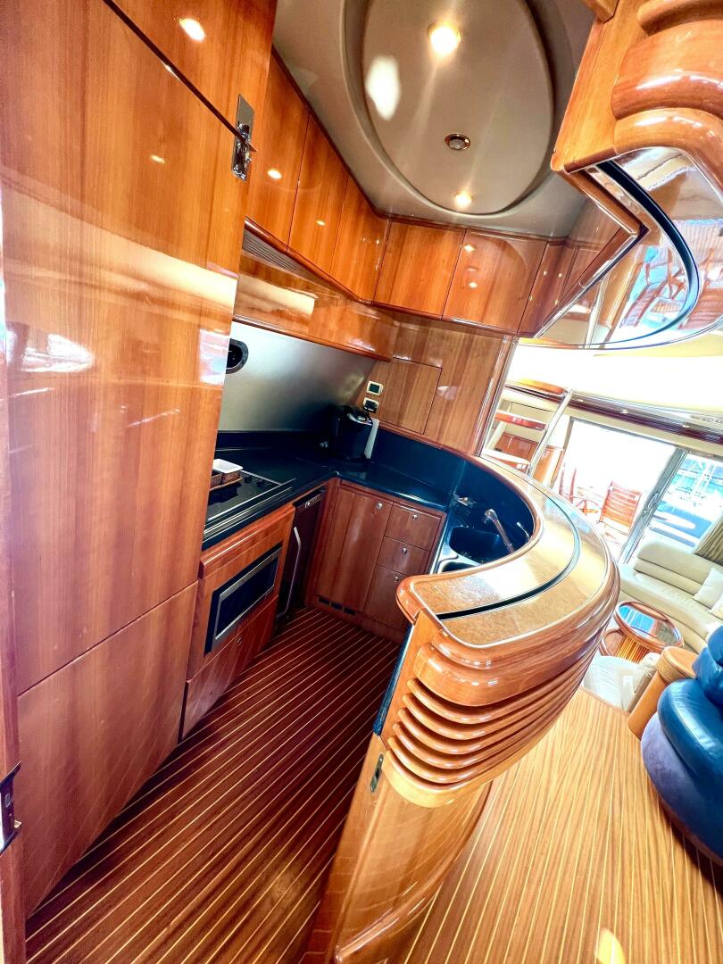 Slide: The Image of Azimut 68 Plus 2002 - 4813164