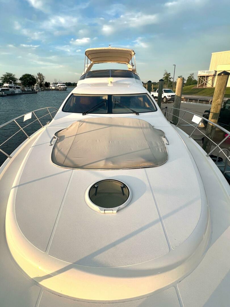 Slide: The Image of Azimut 68 Plus 2002 - 4813199