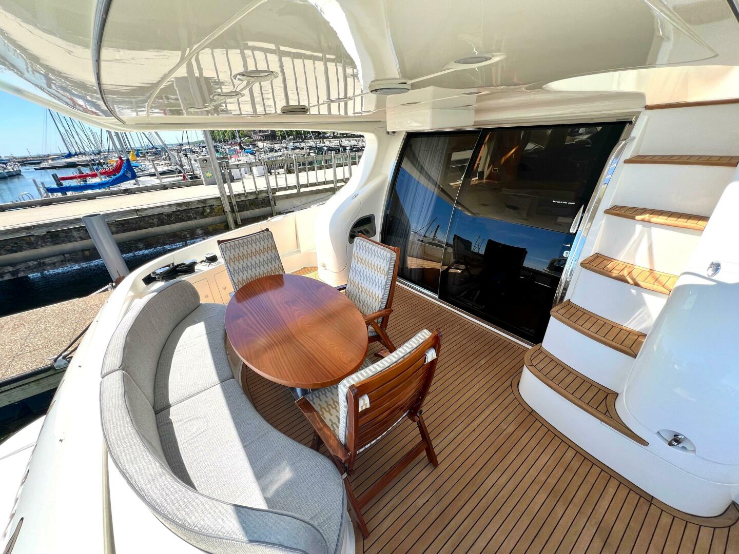 Slide: The Image of Azimut 68 Plus 2002 - 4813213