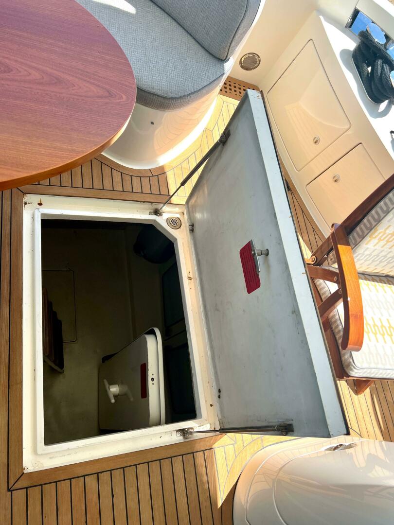 Slide: The Image of Azimut 68 Plus 2002 - 4813215