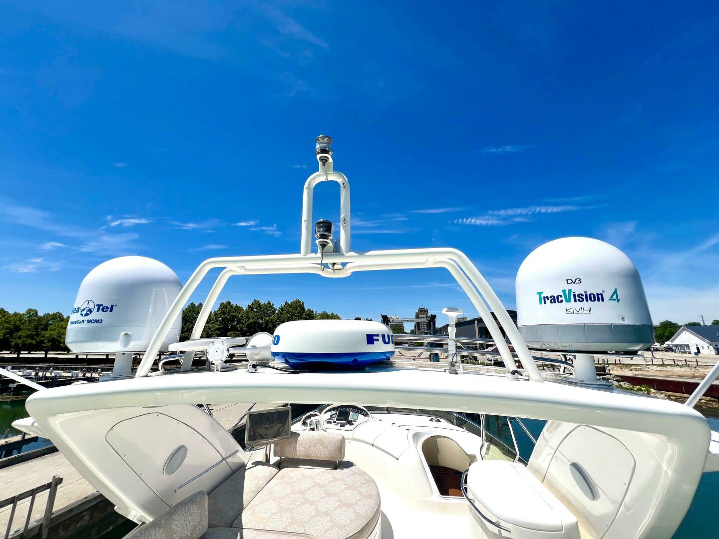 Slide: The Image of Azimut 68 Plus 2002 - 4813219