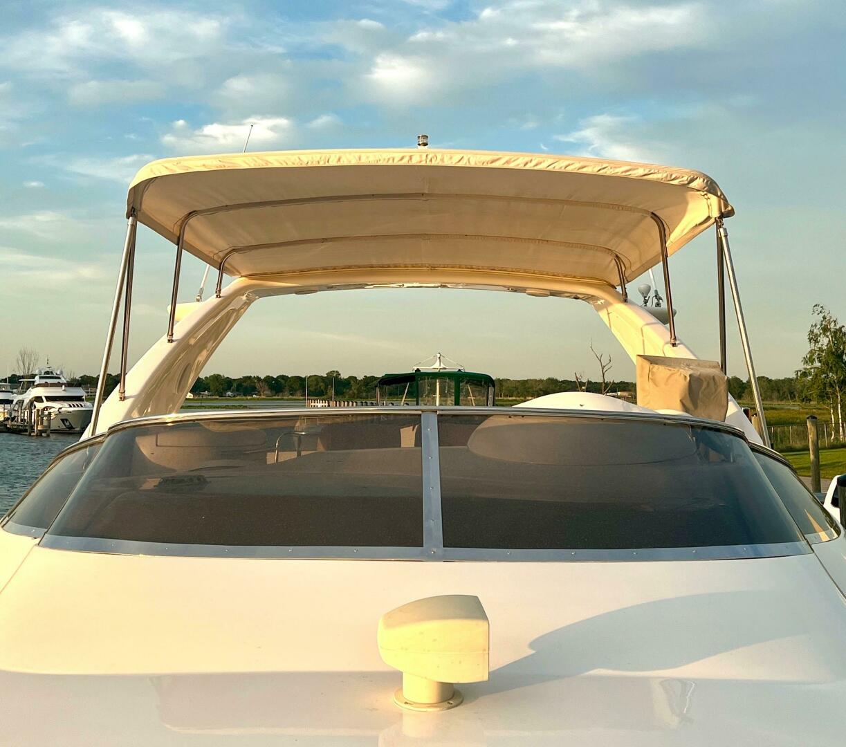 Slide: The Image of Azimut 68 Plus 2002 - 4813222