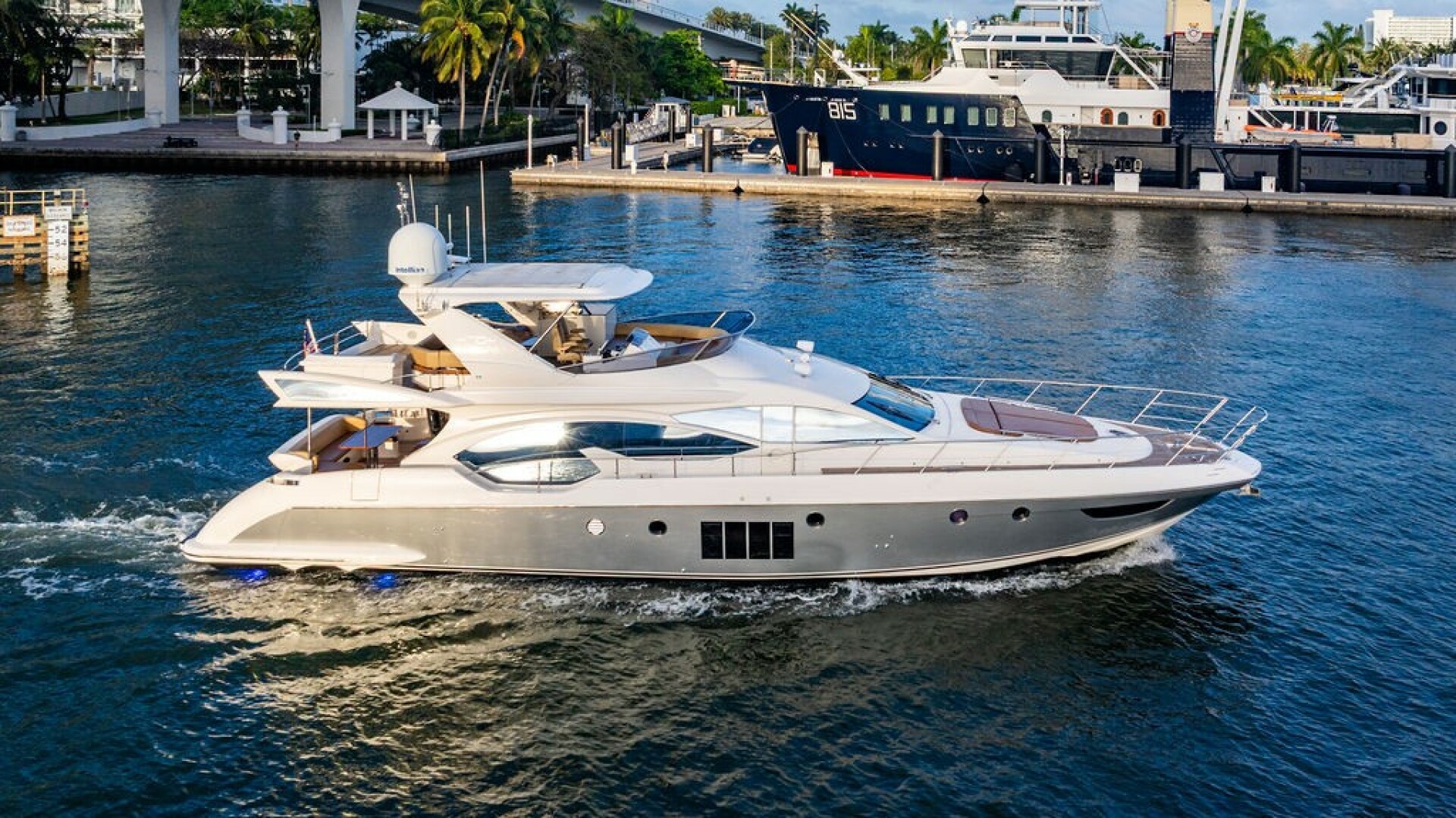 Slide: The Image of Azimut 70 Fly 2011 - 5341413