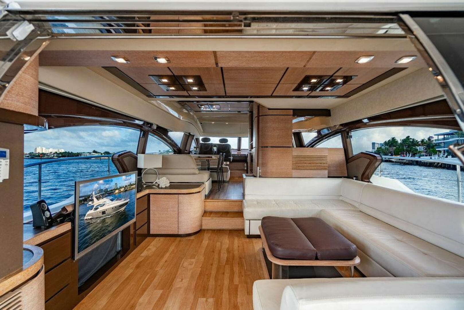 Slide: The Image of Azimut 70 Fly 2011 - 5341515