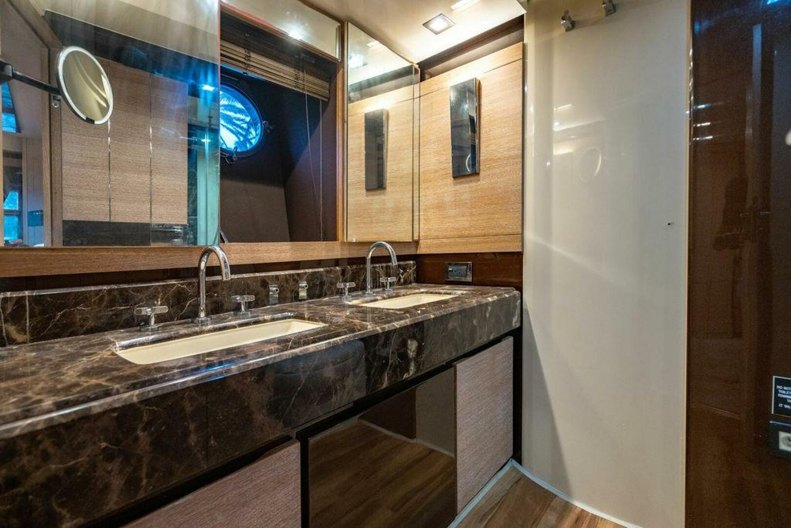 Slide: The Image of Azimut 70 Fly 2011 - 5341555