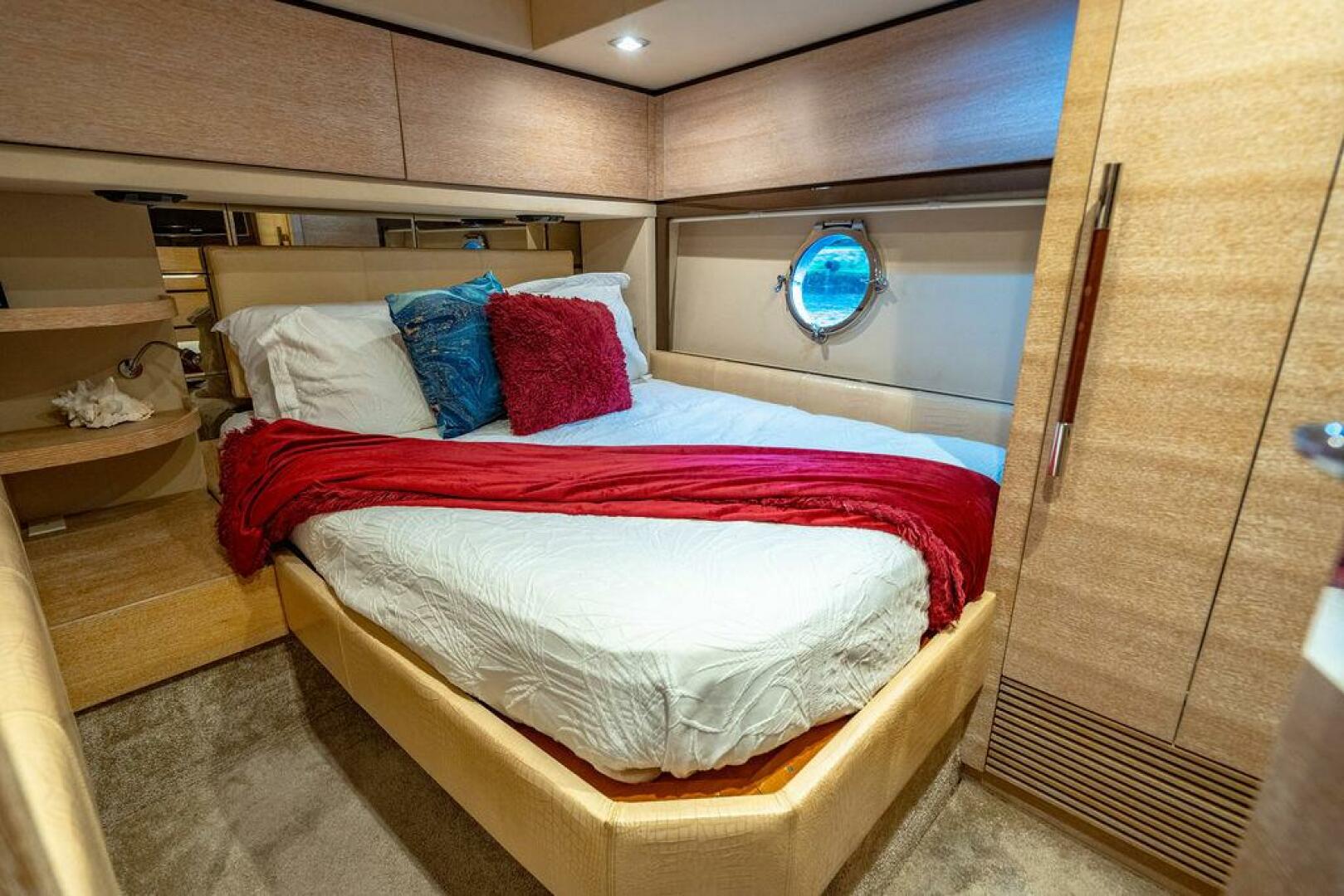 Slide: The Image of Azimut 70 Fly 2011 - 5341571