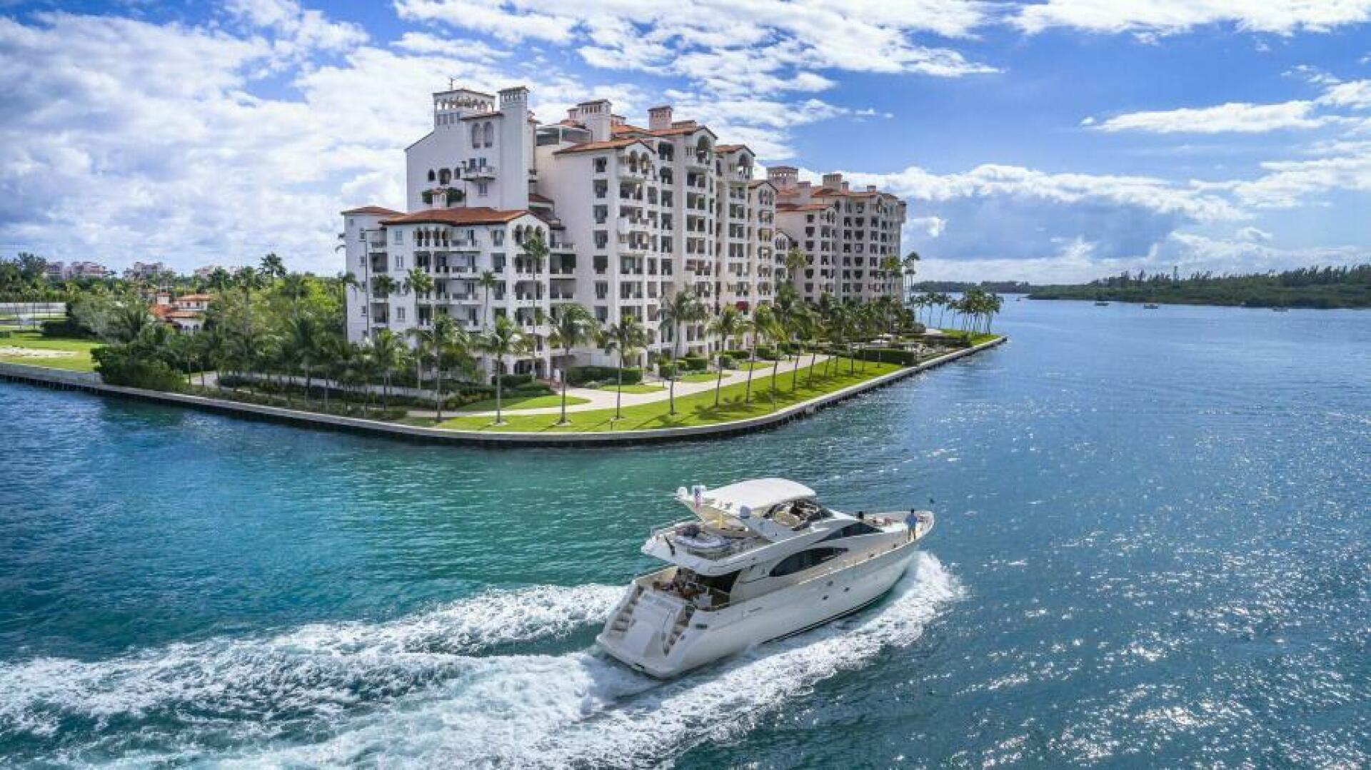 Slide: The Image of Azimut 70 Sea-Jet 2001 - 5098489