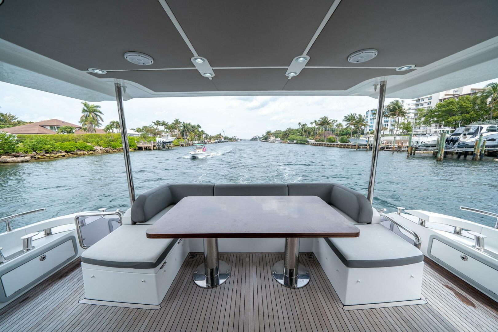 Slide: The Image of Azimut 72 Fly 2016 - 5133168