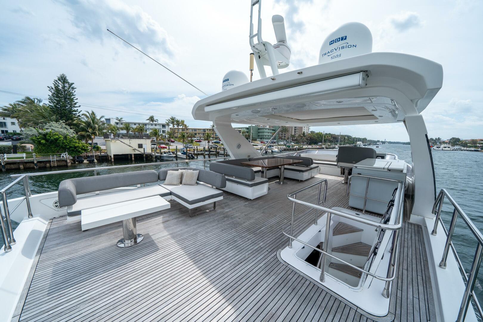 Slide: The Image of Azimut 72 Fly 2016 - 5133176