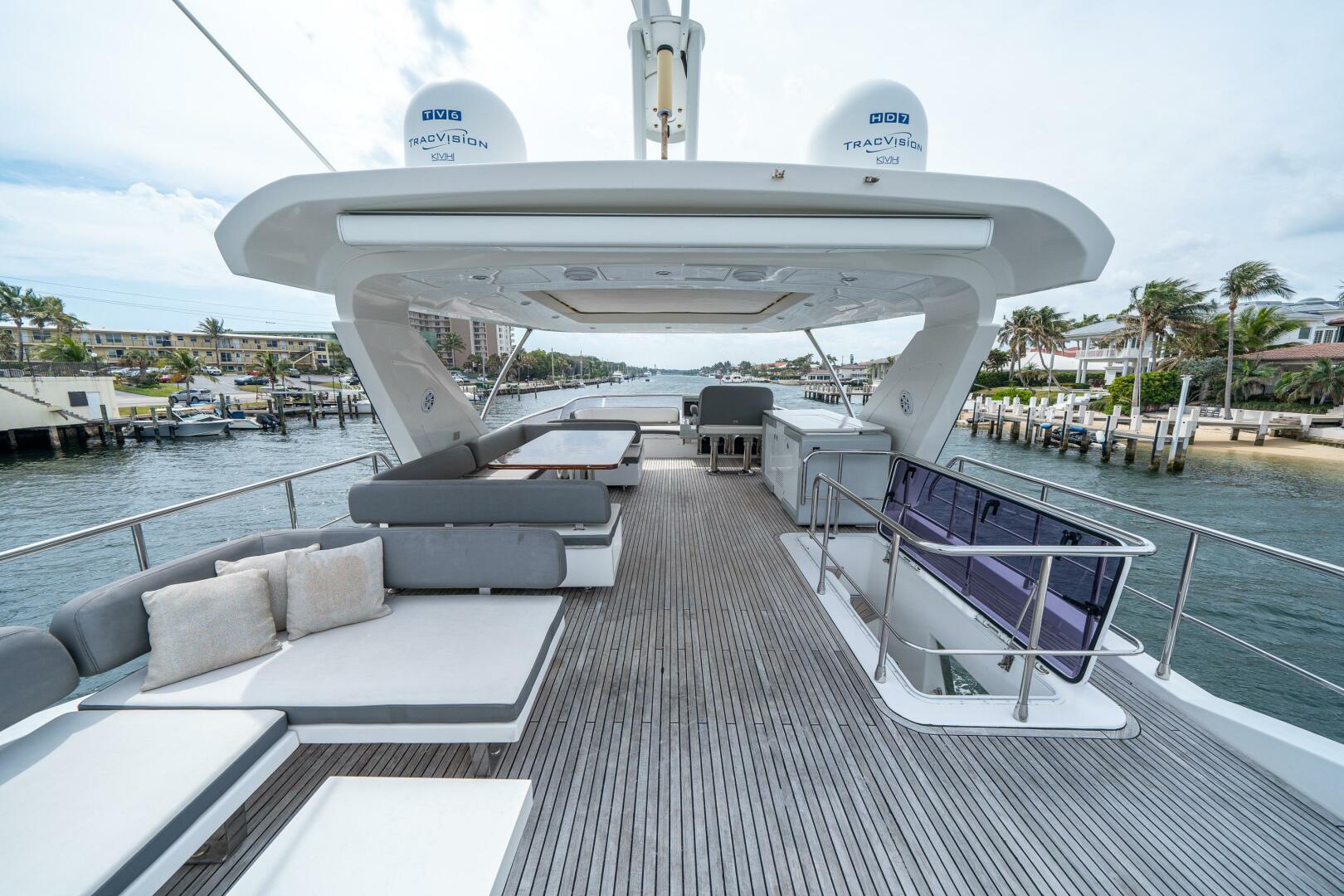 Slide: The Image of Azimut 72 Fly 2016 - 5133178