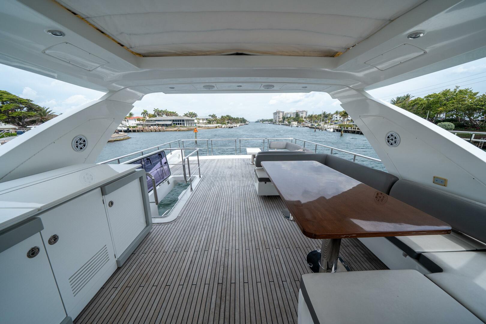 Slide: The Image of Azimut 72 Fly 2016 - 5133183