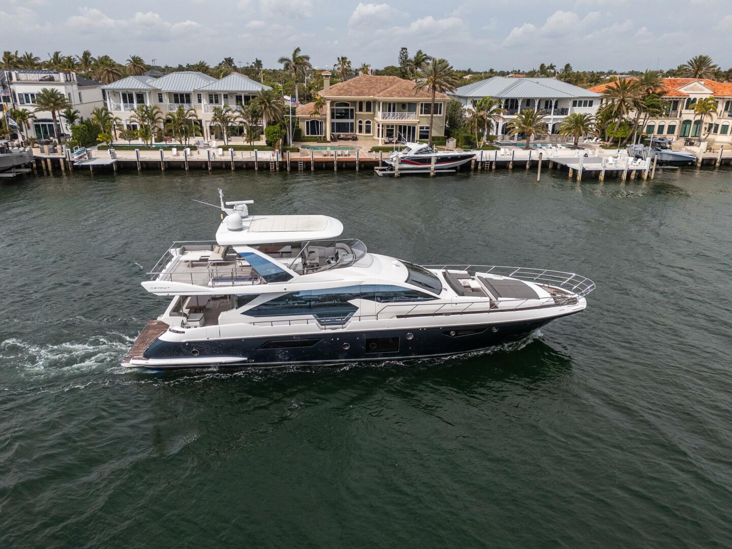 Slide: The Image of Azimut 72 Fly 2016 - 5133160