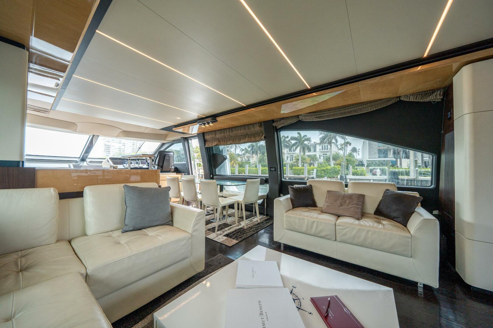 Slide: The Image of Azimut 72 Fly 2016 - 5133191