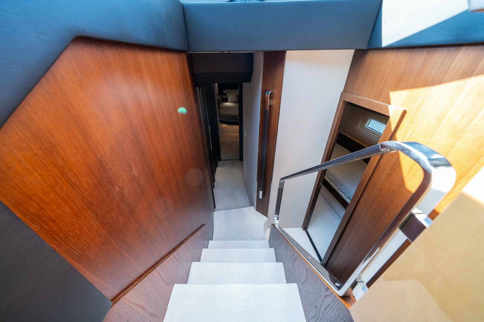 Slide: The Image of Azimut 72 Fly 2016 - 5133200