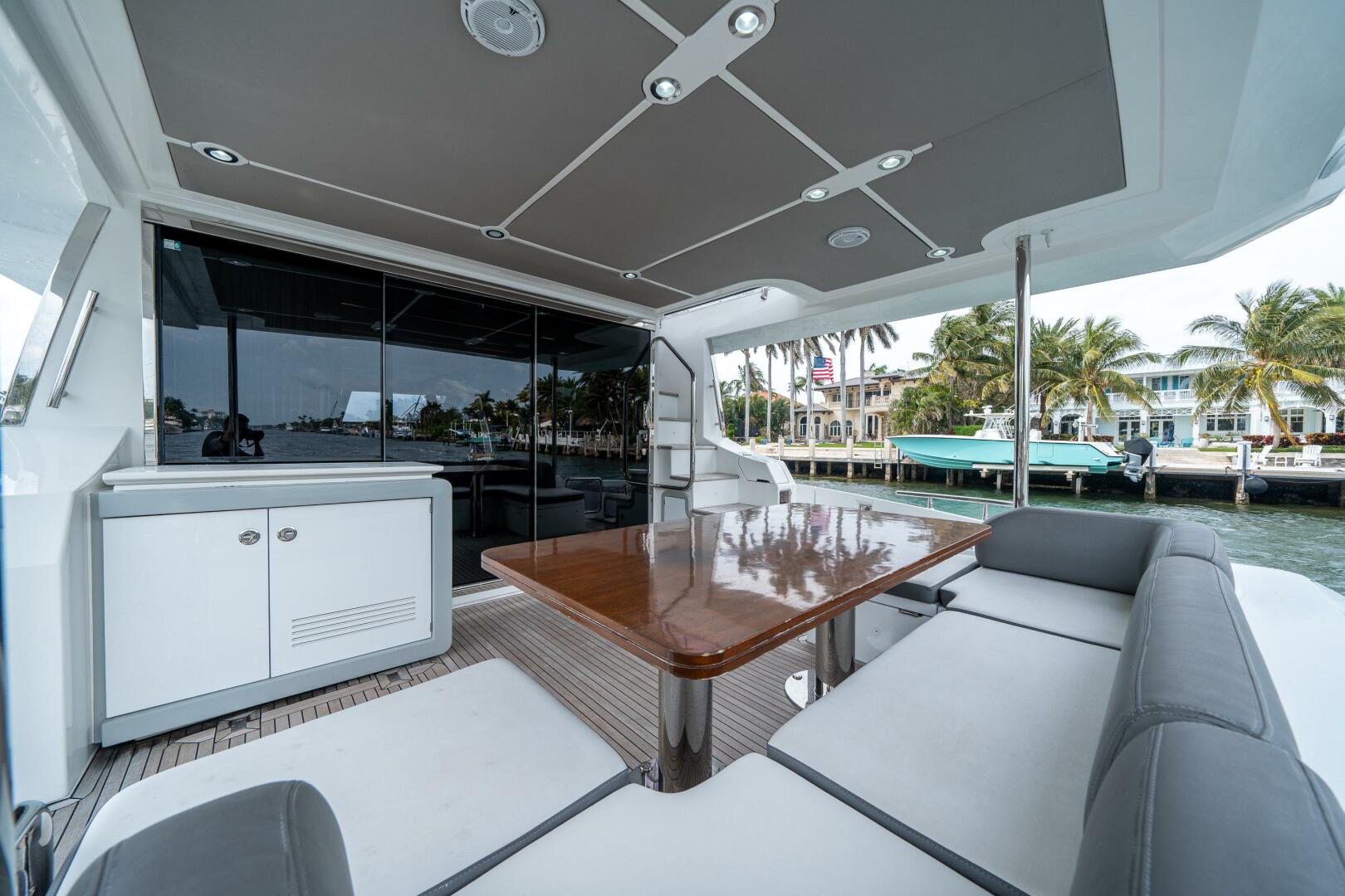 Slide: The Image of Azimut 72 Fly 2016 - 5133165