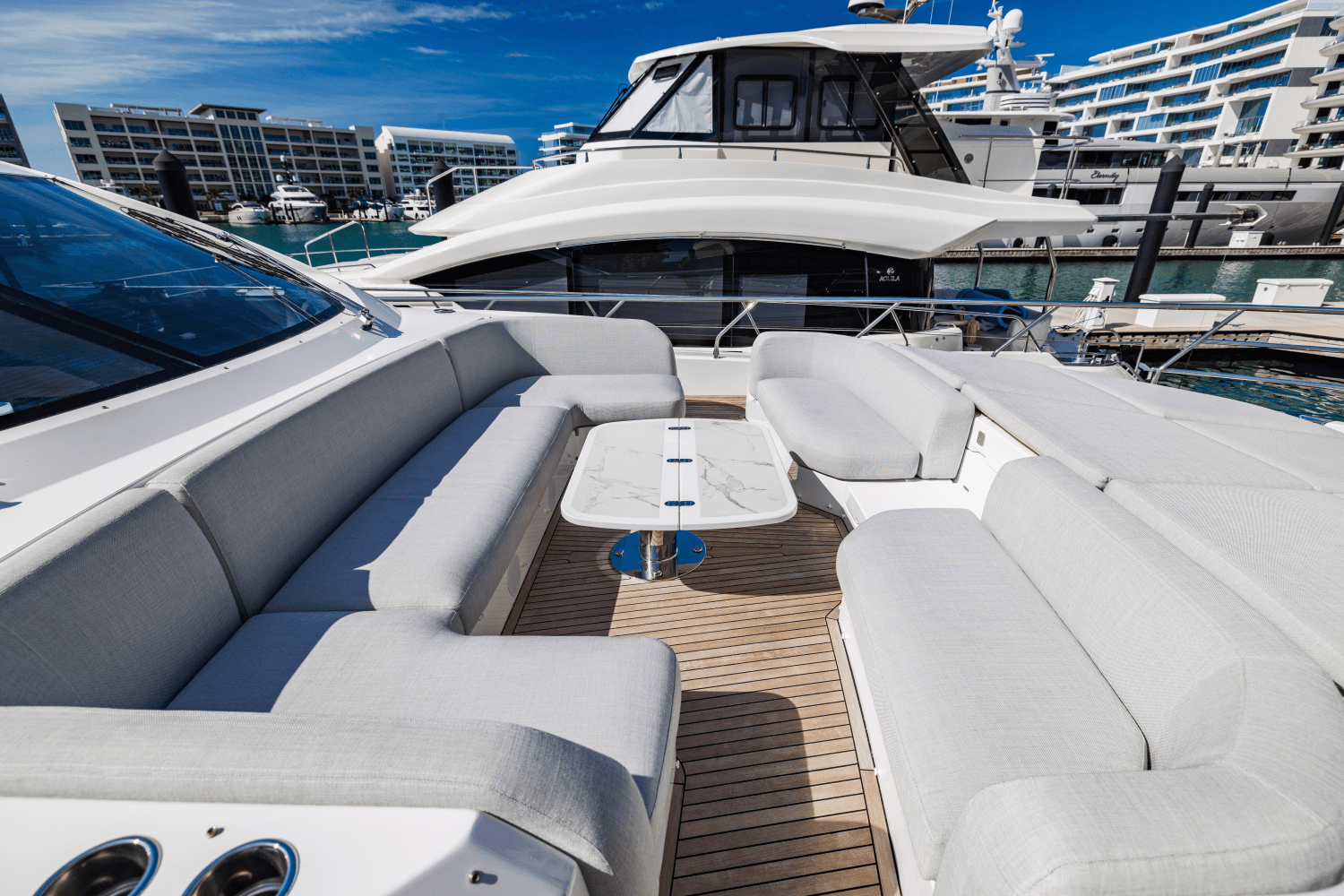 Slide: The Image of Azimut 78 FLY 2023 - 16