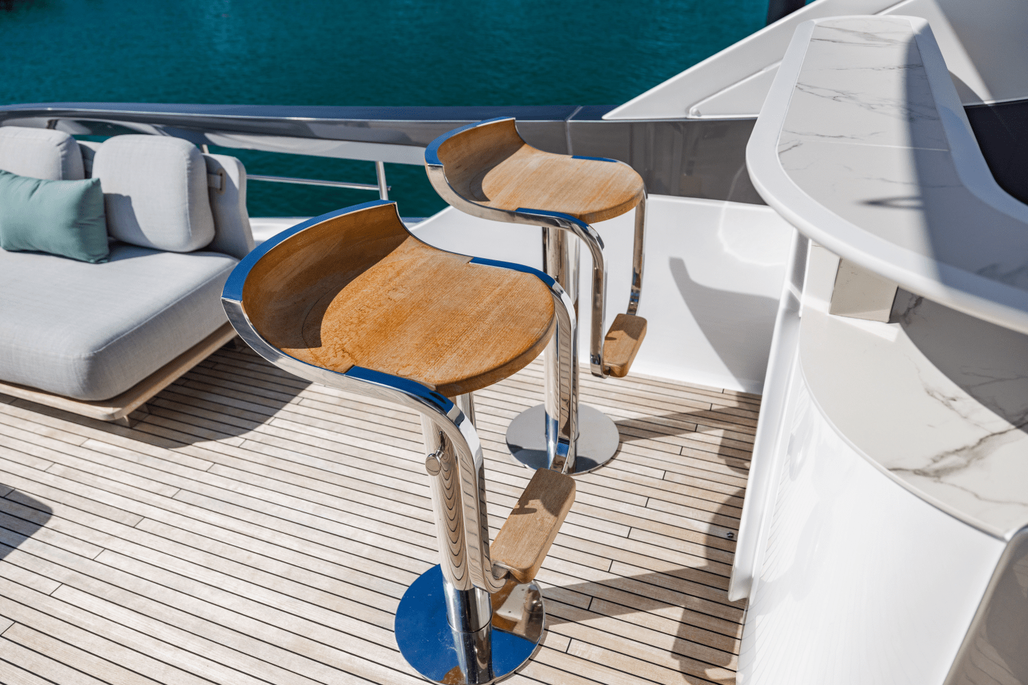 Slide: The Image of Azimut 78 FLY 2023 - 25