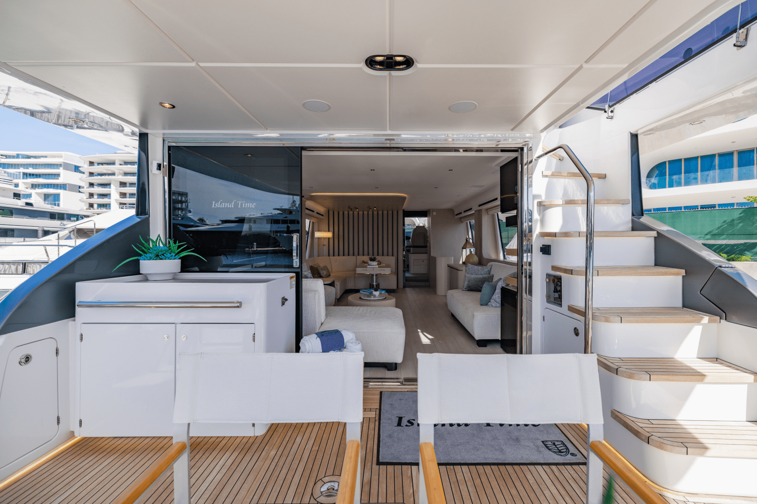 Slide: The Image of Azimut 78 FLY 2023 - 55