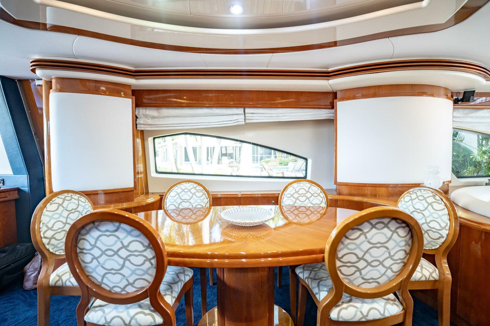 Slide: The Image of Azimut 80 Carat 2003 - 10