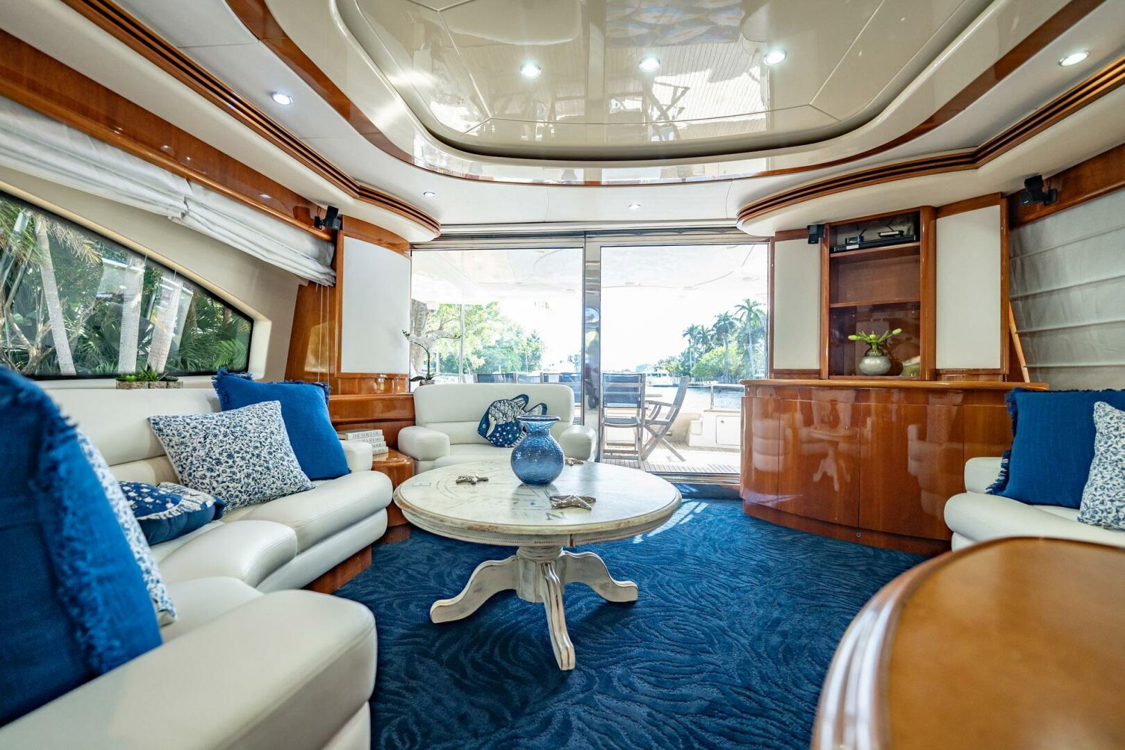 Slide: The Image of Azimut 80 Carat 2003 - 3