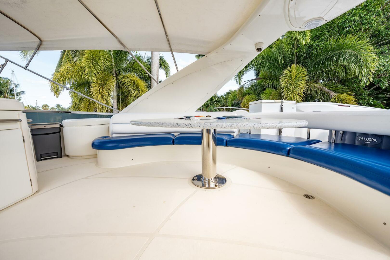 Slide: The Image of Azimut 80 Carat 2003 - 61