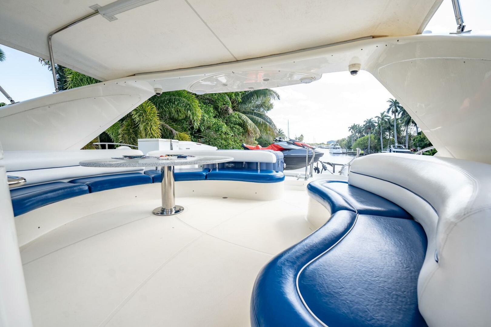Slide: The Image of Azimut 80 Carat 2003 - 62