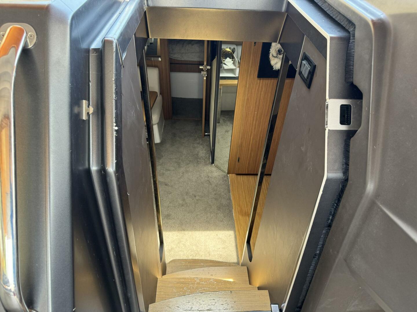 Slide: The Image of Azimut Atlantis 43 2015 - 4544023