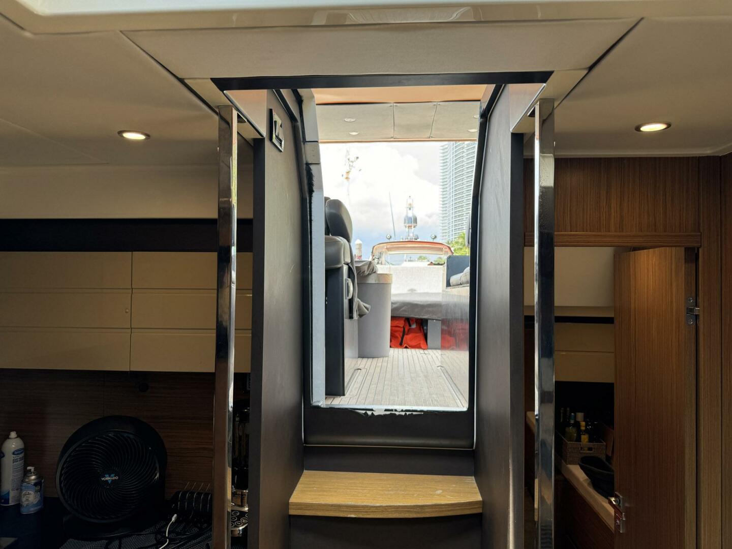 Slide: The Image of Azimut Atlantis 43 2015 - 4544025