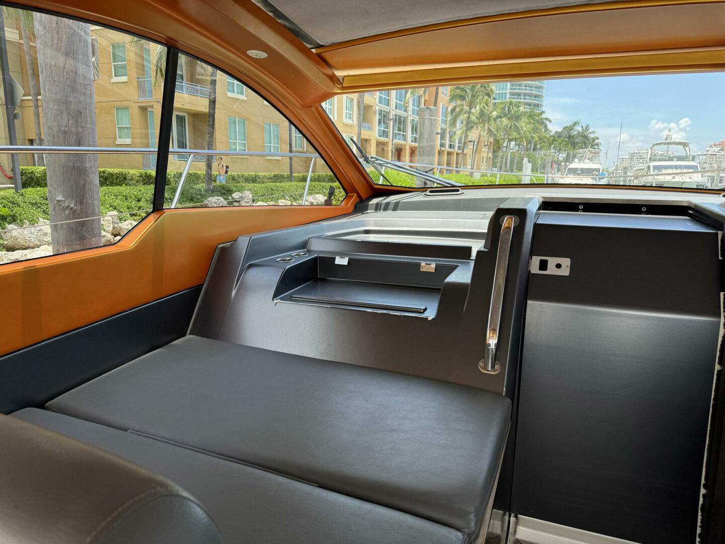 Slide: The Image of Azimut Atlantis 43 2015 - 4544030